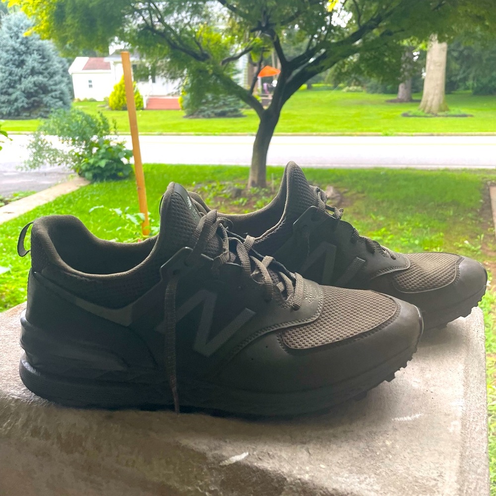 Men’s New Balance size 11